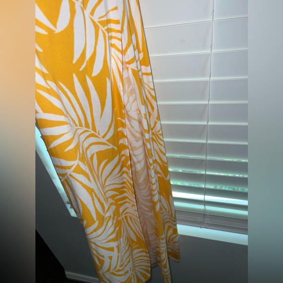 Dress - Picture 3 of 5